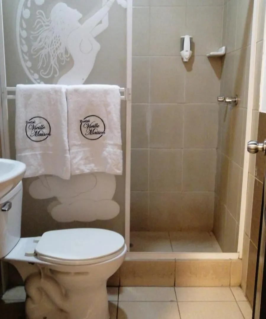 Hotel Vieille Maison Quito 3*,