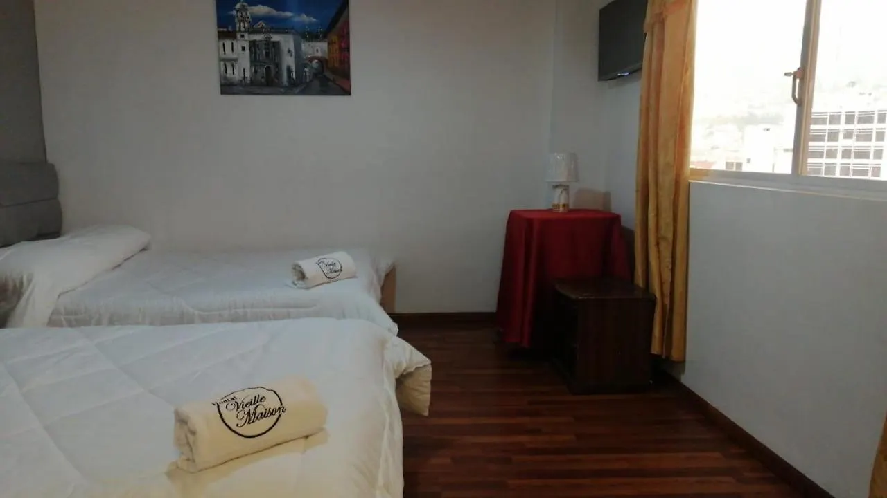 ***  Hotel Vieille Maison Quito Ecuador